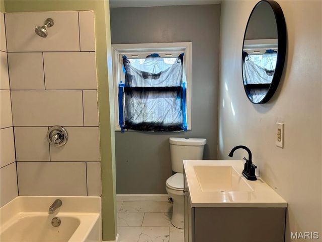 645 Washington Avenue, East Alton, IL 62024