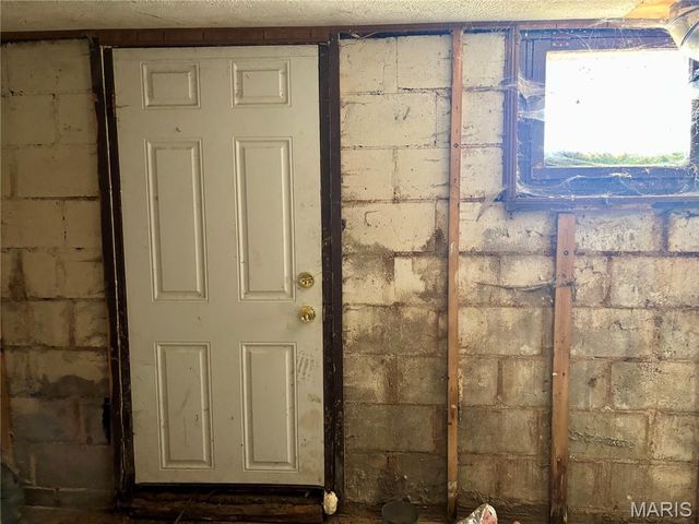 645 Washington Avenue, East Alton, IL 62024