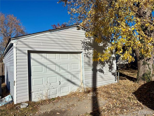 645 Washington Avenue, East Alton, IL 62024