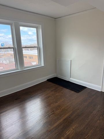 6509 N Artesian Avenue 3, Chicago, IL 60645
