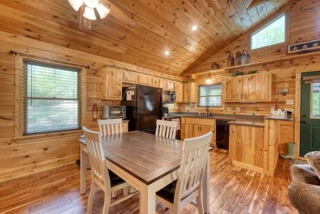 130 Coopers Ridge Road, Murphy, NC 28906