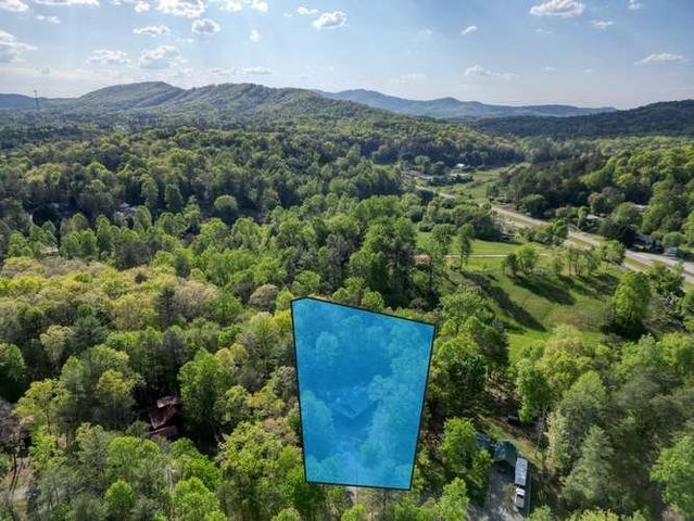 130 Coopers Ridge Road, Murphy, NC 28906