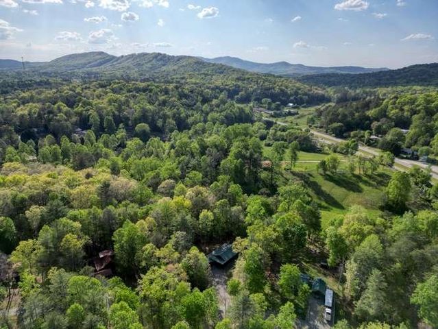 130 Coopers Ridge Road, Murphy, NC 28906