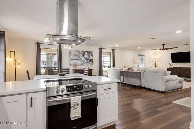 103 N Michot Road, Lafayette, LA 70508