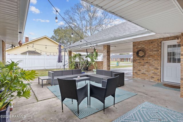 103 N Michot Road, Lafayette, LA 70508