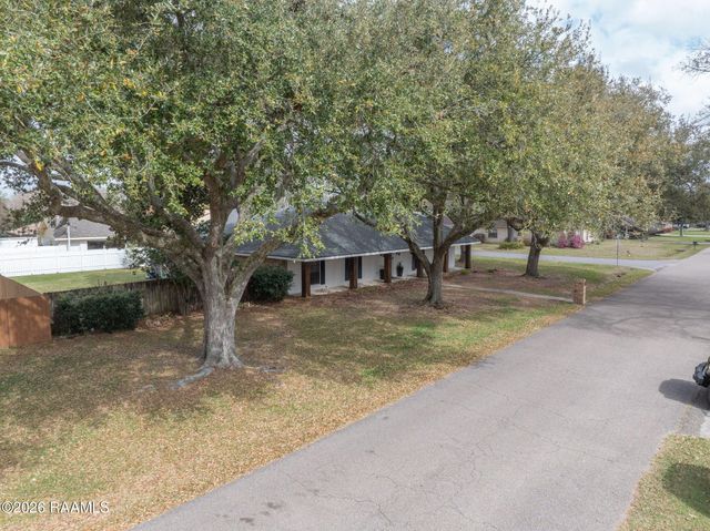103 N Michot Road, Lafayette, LA 70508