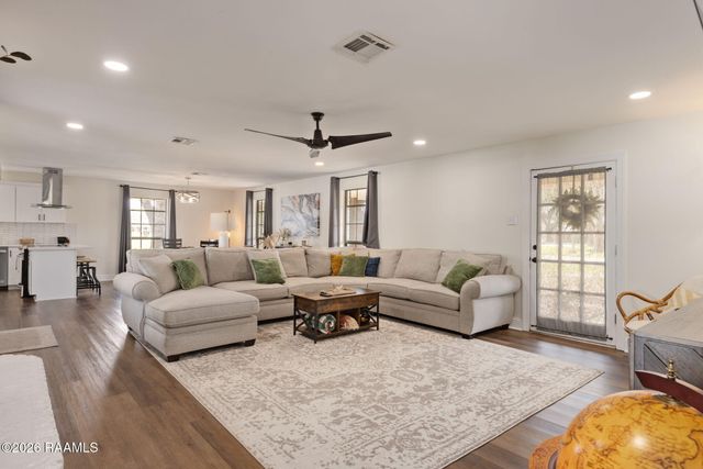 103 N Michot Road, Lafayette, LA 70508