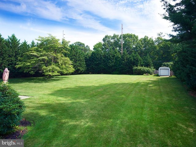 305 CONTINENTAL DR, Paoli, PA 19301
