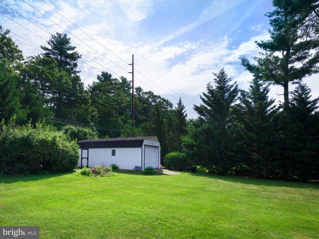 305 CONTINENTAL DR, Paoli, PA 19301