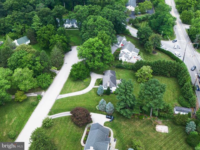305 CONTINENTAL DR, Paoli, PA 19301