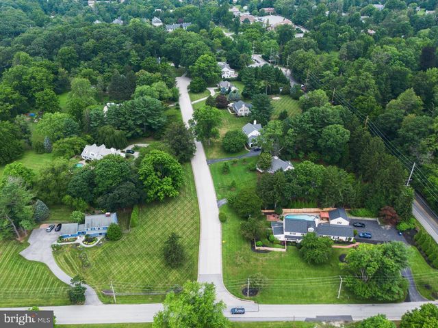 305 CONTINENTAL DR, Paoli, PA 19301