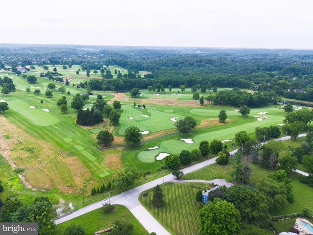 305 CONTINENTAL DR, Paoli, PA 19301