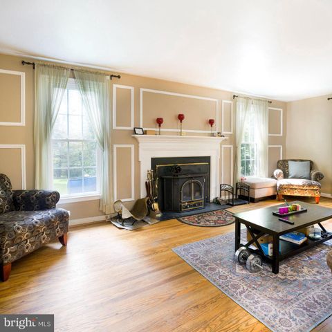 305 CONTINENTAL DR, Paoli, PA 19301