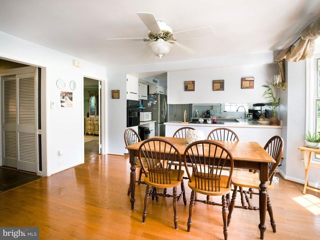 305 CONTINENTAL DR, Paoli, PA 19301