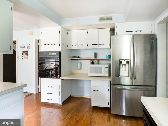 305 CONTINENTAL DR, Paoli, PA 19301
