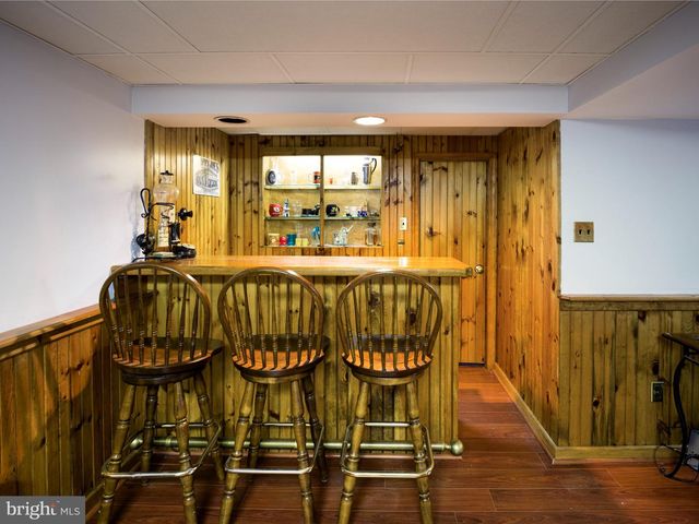 305 CONTINENTAL DR, Paoli, PA 19301