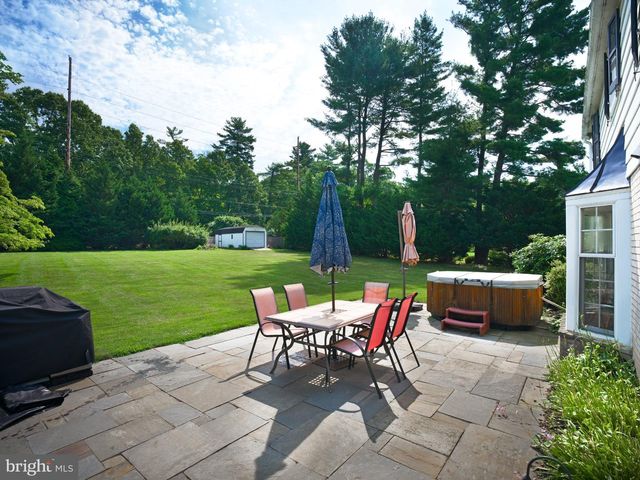 305 CONTINENTAL DR, Paoli, PA 19301