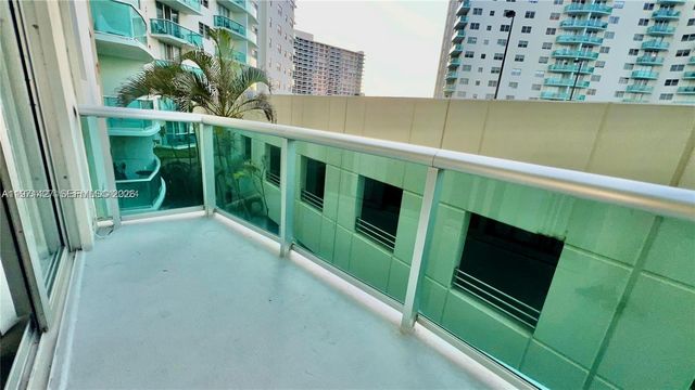 3901 S Ocean Drive 3C, Hollywood, FL 33019