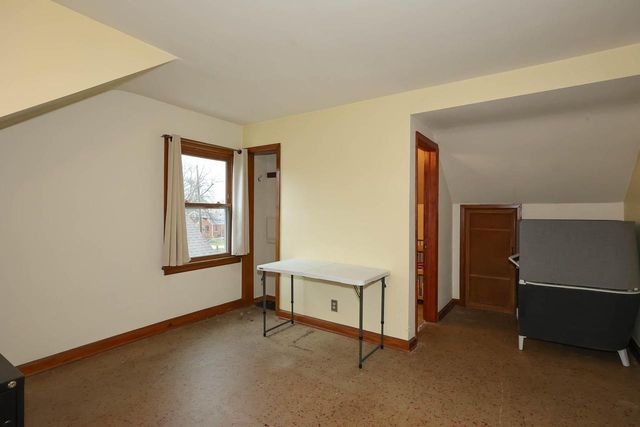 447 E Waterford AVENUE, Milwaukee, WI 53207