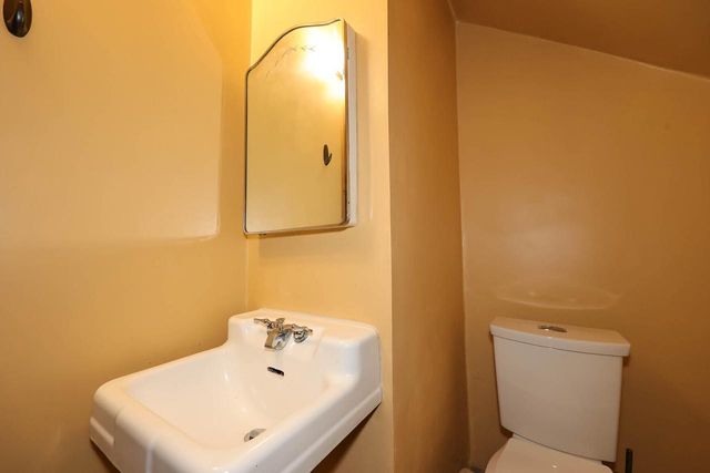 447 E Waterford AVENUE, Milwaukee, WI 53207