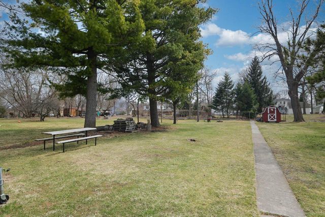 447 E Waterford AVENUE, Milwaukee, WI 53207