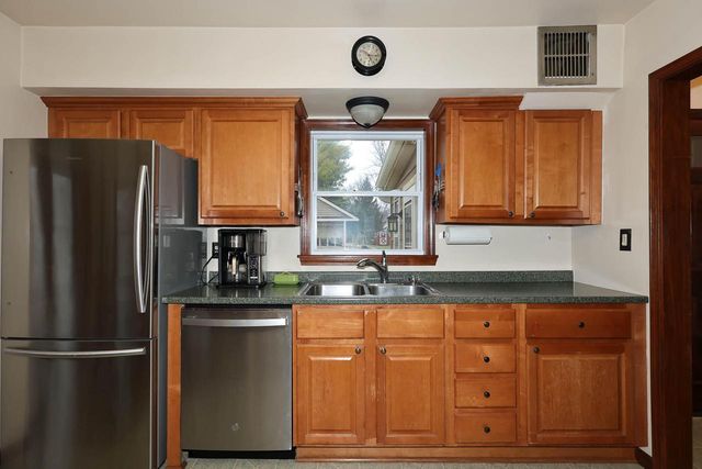 447 E Waterford AVENUE, Milwaukee, WI 53207