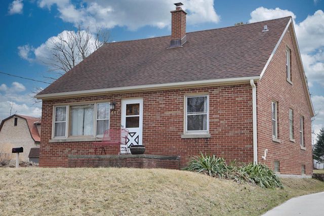 447 E Waterford AVENUE, Milwaukee, WI 53207