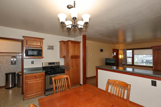 447 E Waterford AVENUE, Milwaukee, WI 53207