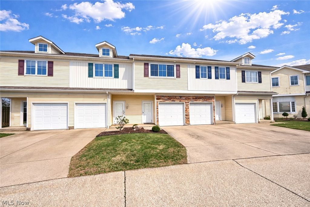 370 Eden Lane 3, Medina, OH 44256