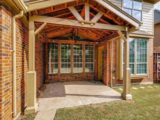 2328 Harrisburg Lane, Plano, TX 75025