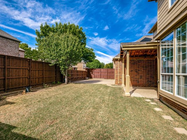 2328 Harrisburg Lane, Plano, TX 75025