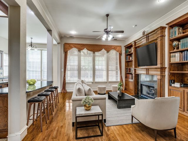 2328 Harrisburg Lane, Plano, TX 75025