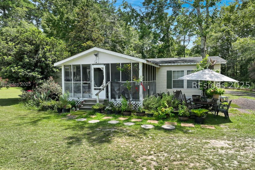 52 Sweet William Rd, Ridgeland, SC 29936