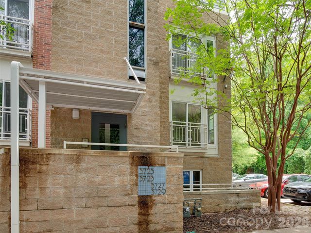 3729 Picasso Court, Charlotte, NC 28205