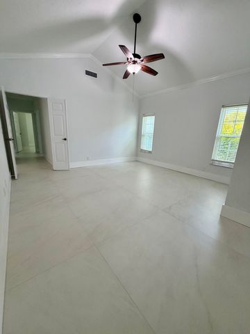 10114 HUNT CLUB Lane, Palm Beach Gardens, FL 33418
