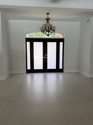10114 HUNT CLUB Lane, Palm Beach Gardens, FL 33418