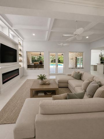 10114 HUNT CLUB Lane, Palm Beach Gardens, FL 33418
