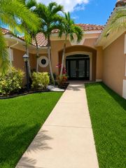 10114 HUNT CLUB Lane, Palm Beach Gardens, FL 33418
