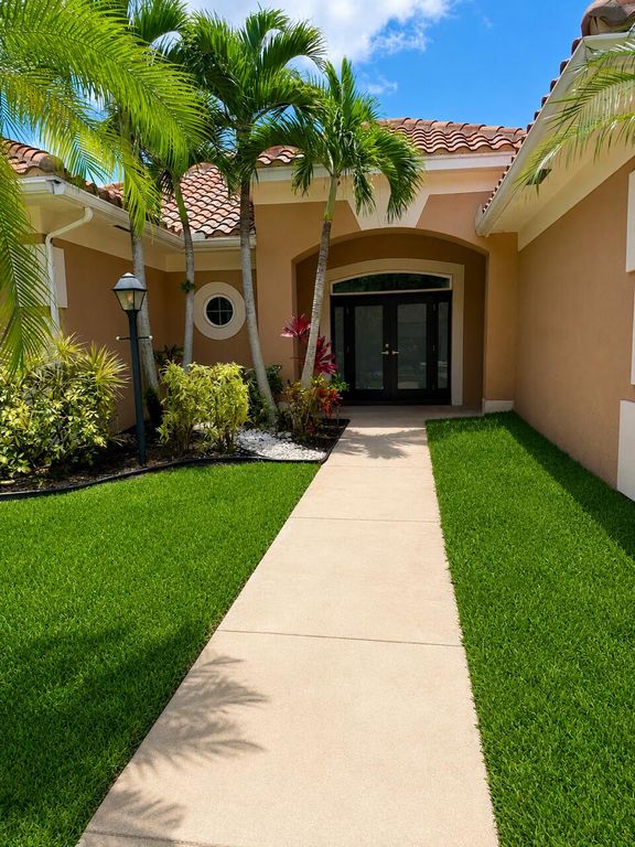 10114 HUNT CLUB Lane, Palm Beach Gardens, FL 33418