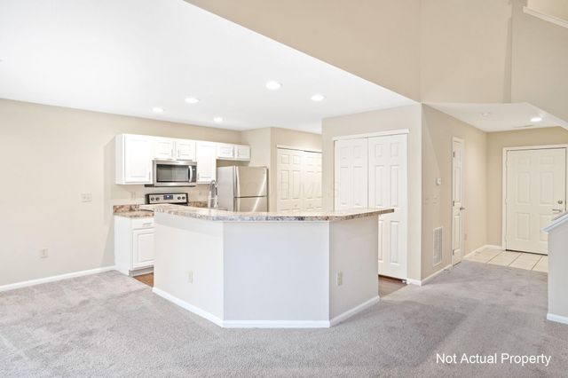 5002 Stratford Pine Lane, Dublin, OH 43016