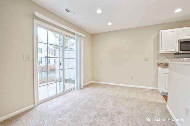 5002 Stratford Pine Lane, Dublin, OH 43016