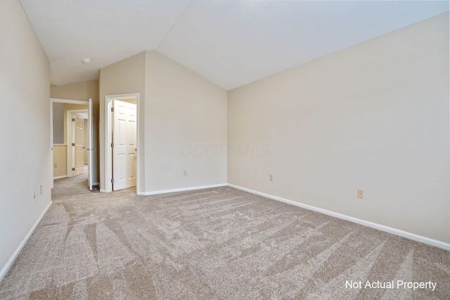 5002 Stratford Pine Lane, Dublin, OH 43016