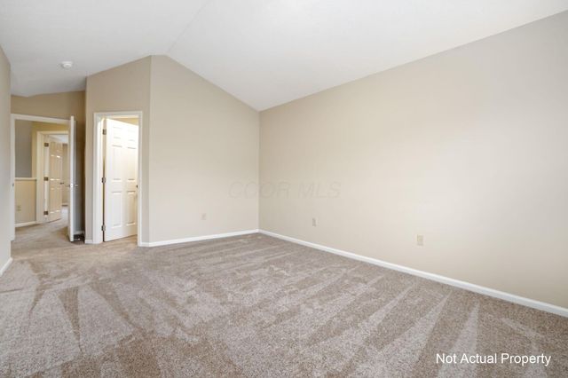 5002 Stratford Pine Lane, Dublin, OH 43016