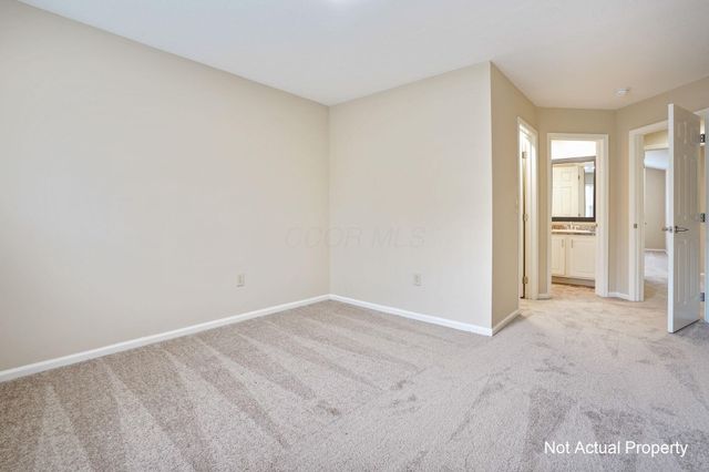 5002 Stratford Pine Lane, Dublin, OH 43016