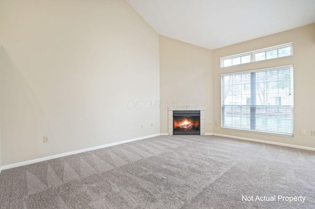 5002 Stratford Pine Lane, Dublin, OH 43016
