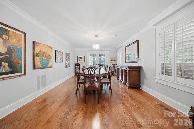 1013 14th Avenue Drive NW, Hickory, NC 28601