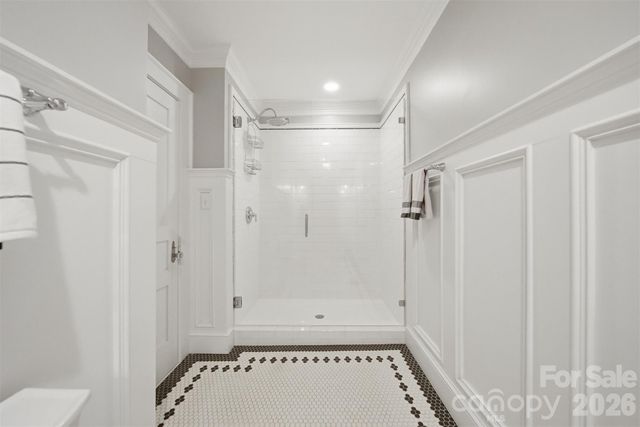 1013 14th Avenue Drive NW, Hickory, NC 28601