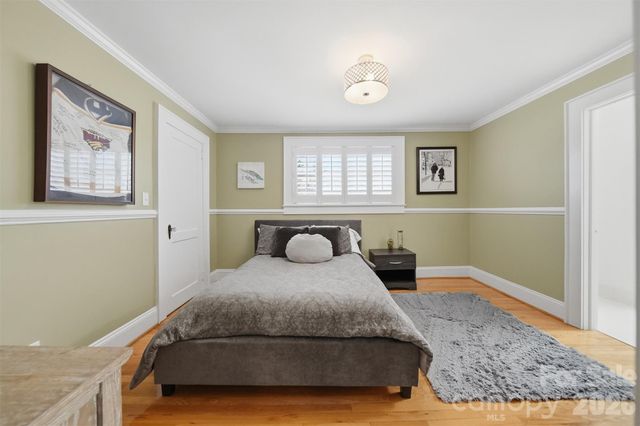 1013 14th Avenue Drive NW, Hickory, NC 28601