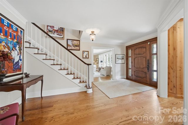 1013 14th Avenue Drive NW, Hickory, NC 28601