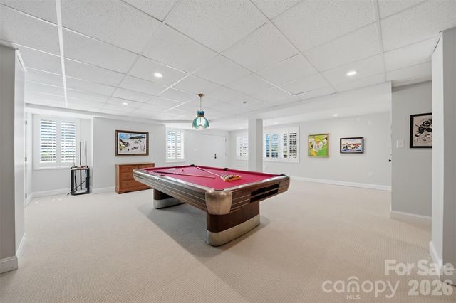 1013 14th Avenue Drive NW, Hickory, NC 28601